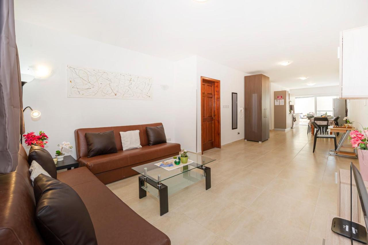 Summer Breeze 3 Bedroom Family Maisonette With Sunny Terrace In Mellieha - By Getawaysmalta Exterior photo
