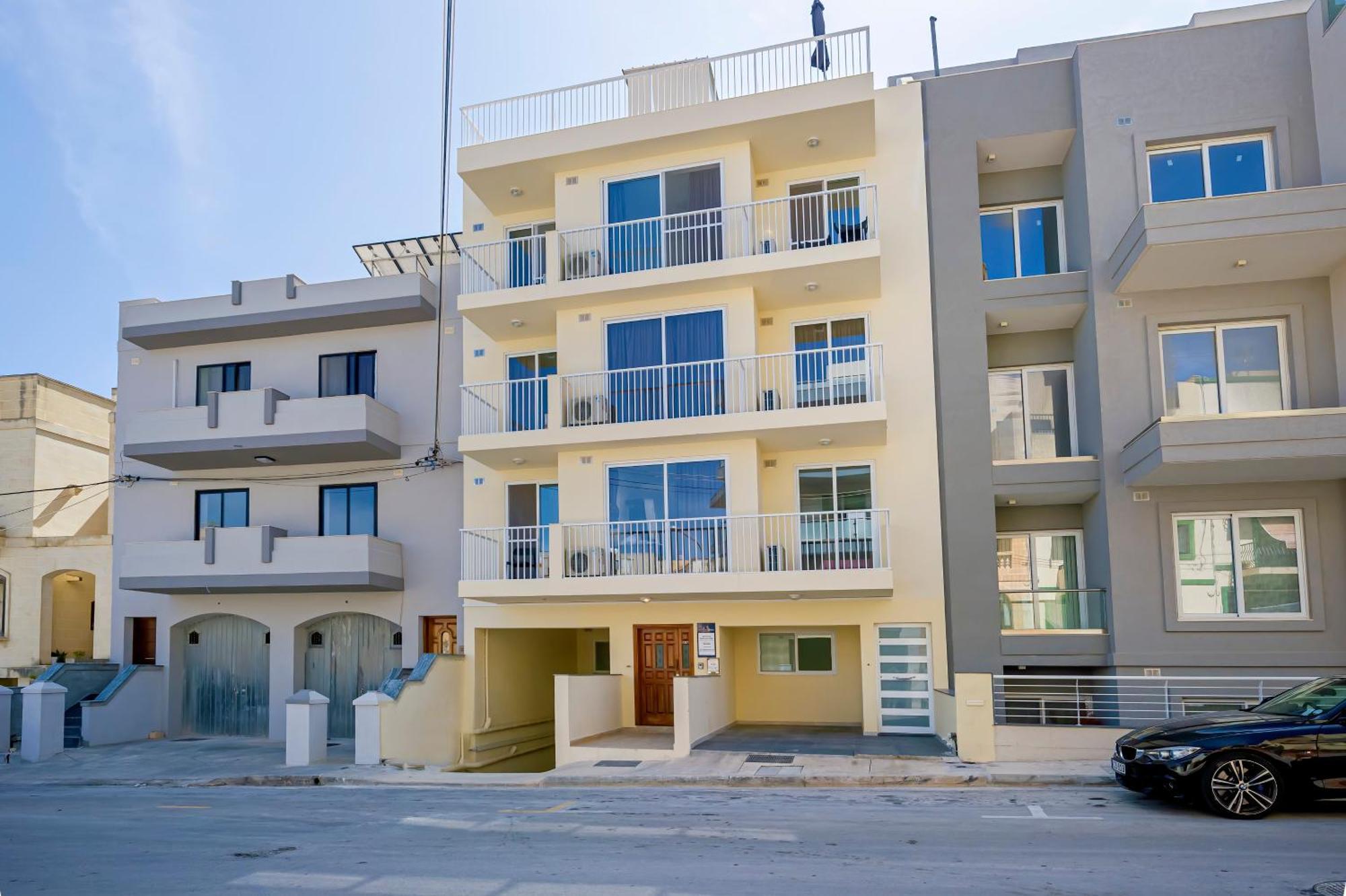Summer Breeze 3 Bedroom Family Maisonette With Sunny Terrace In Mellieha - By Getawaysmalta Exterior photo